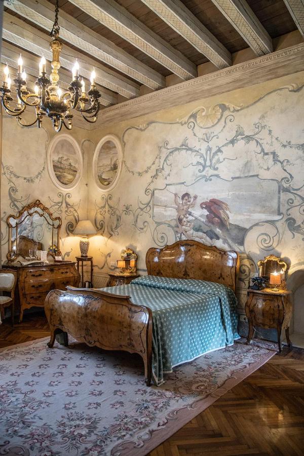 Relais Castello Bevilacqua Bagian luar foto