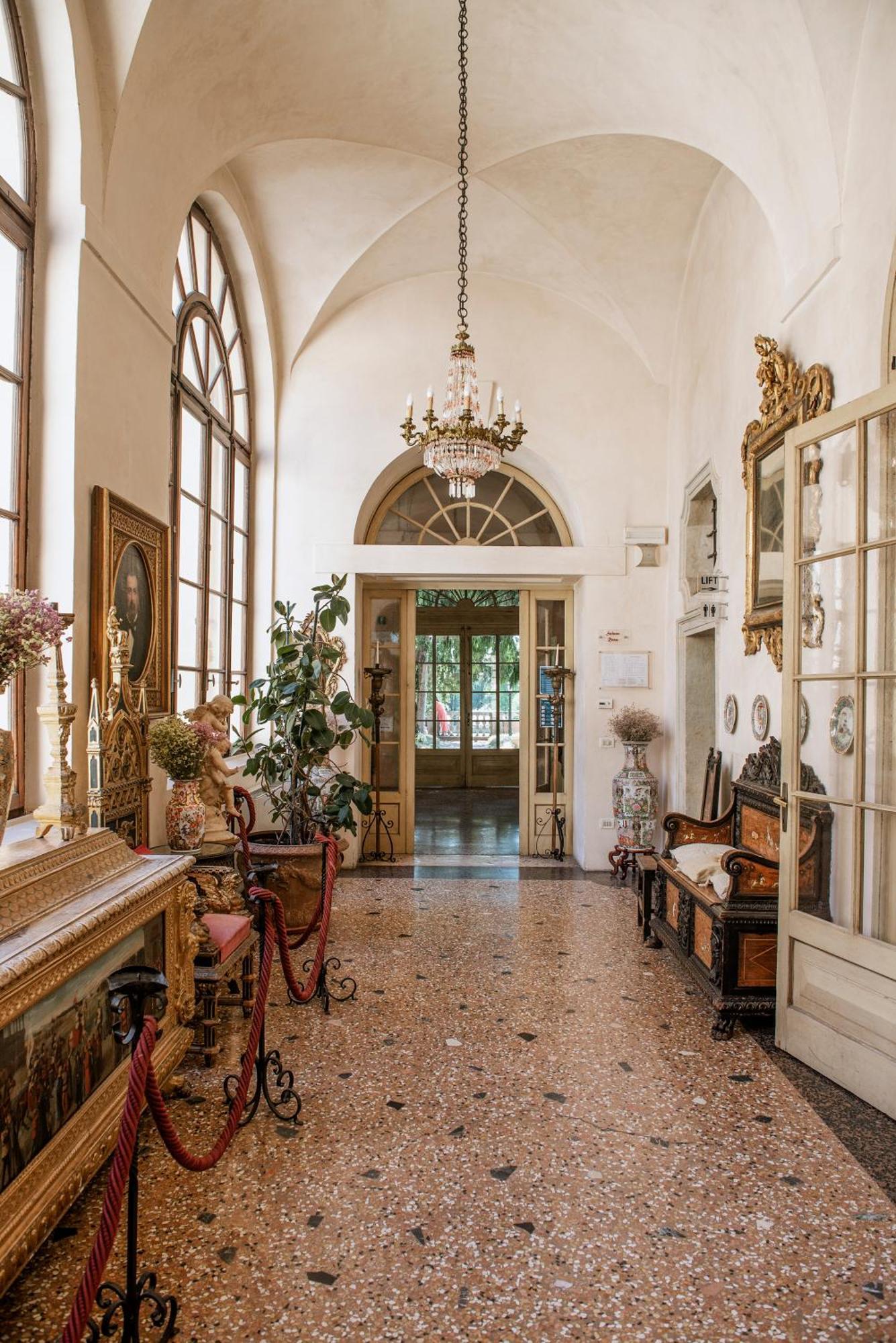 Relais Castello Bevilacqua Bagian luar foto