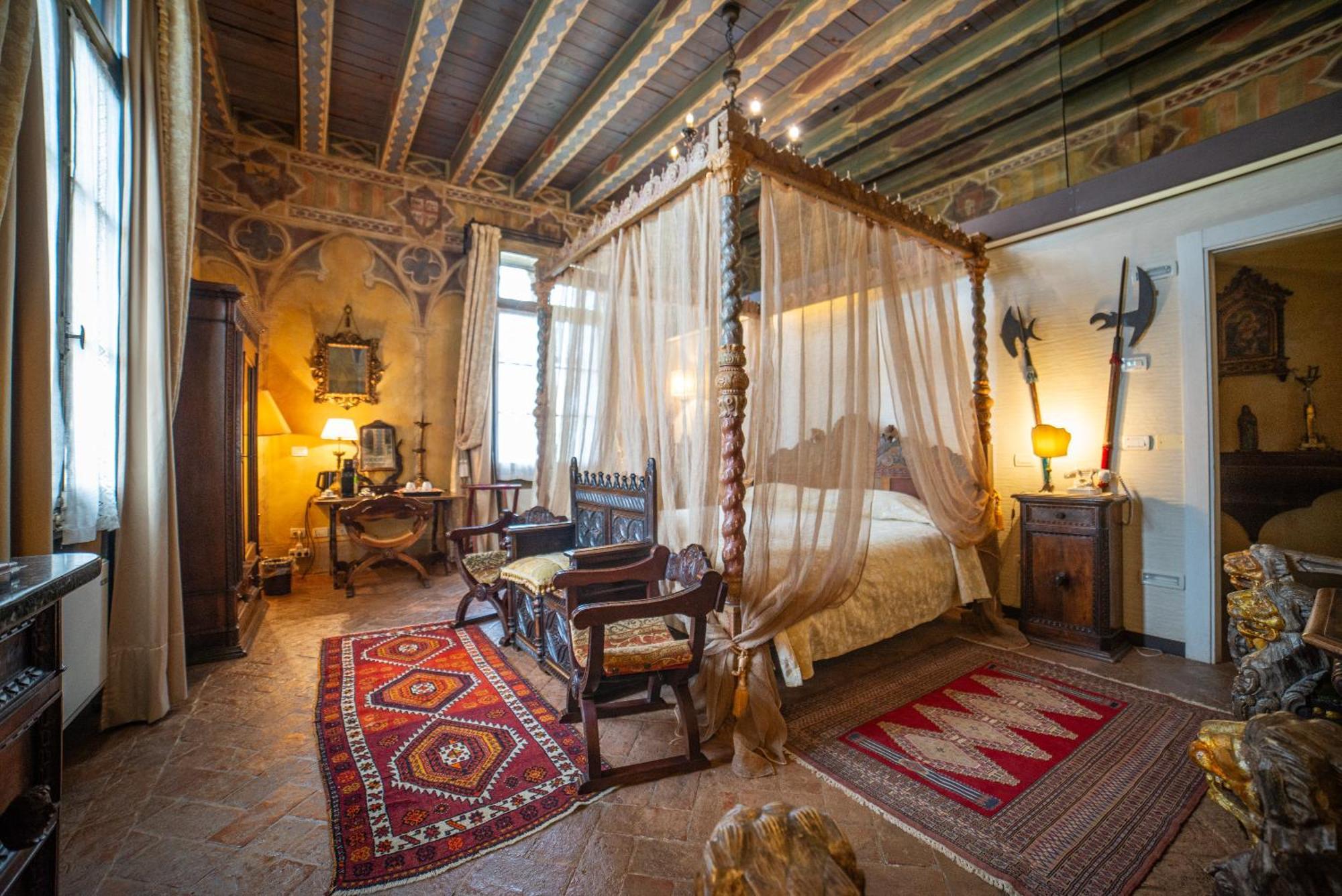 Relais Castello Bevilacqua Bagian luar foto