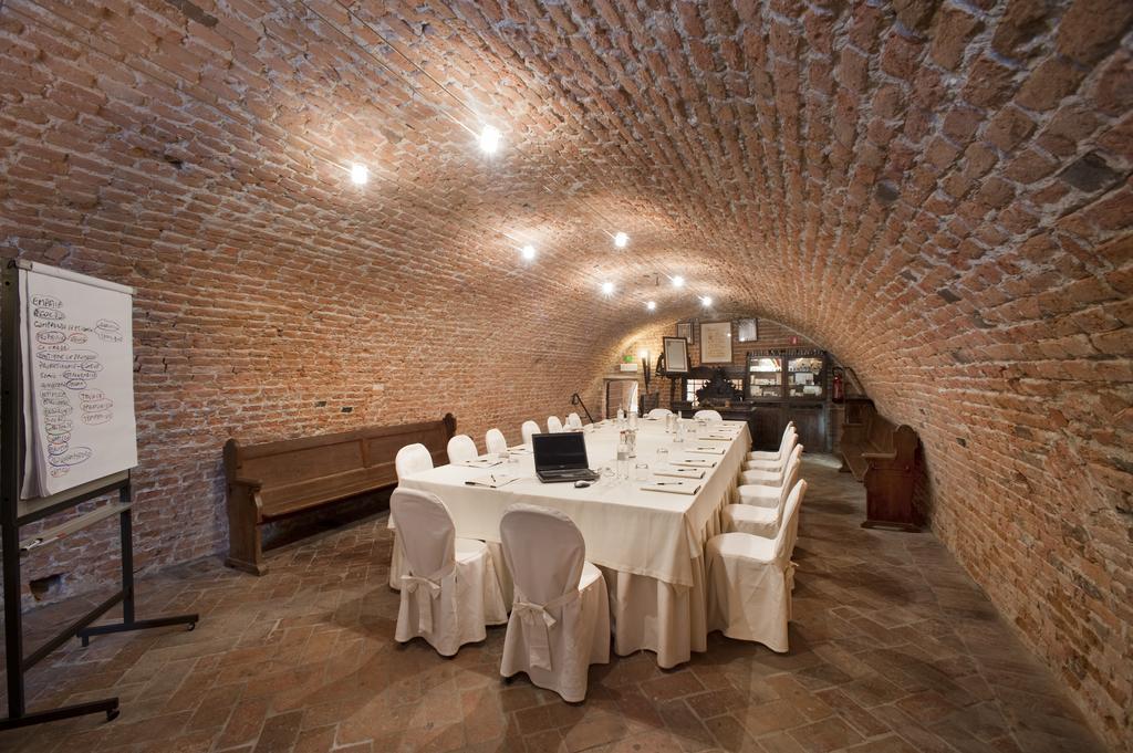 Relais Castello Bevilacqua Bagian luar foto
