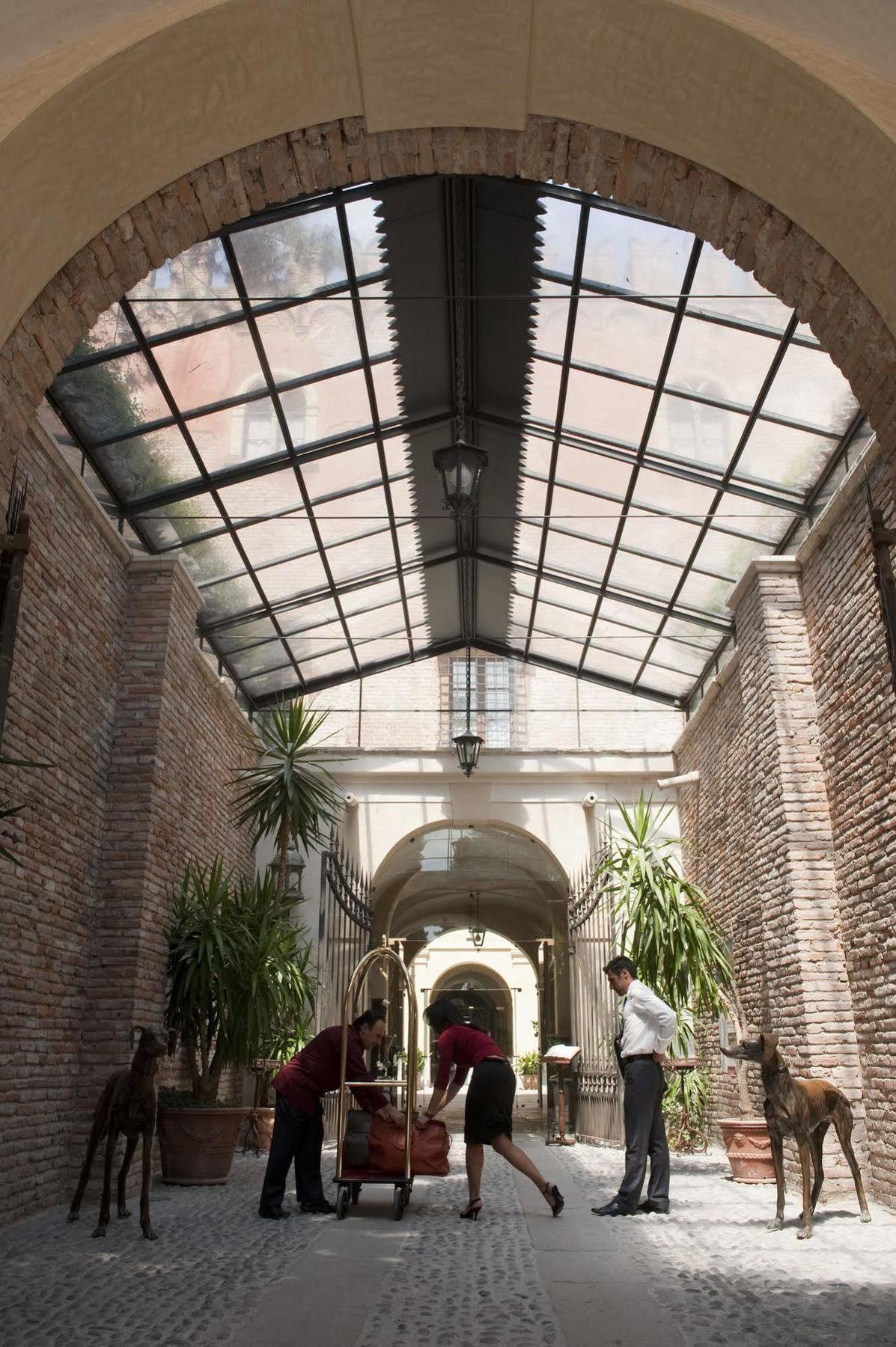 Relais Castello Bevilacqua Bagian luar foto